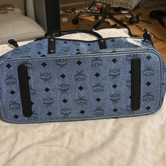 Blue MCM Logo Leather Tote Bag - Picture 4 of 4